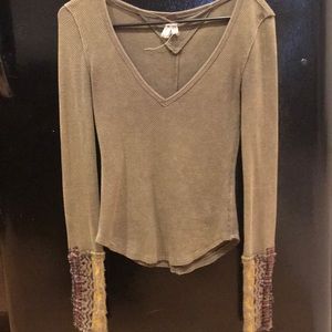 Free People long sleeve cuffed Thermal